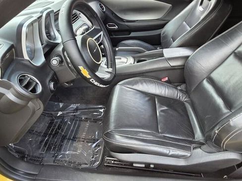 Used 2010 Chevrolet Camaro LT w/ RS Package RWD image 5
