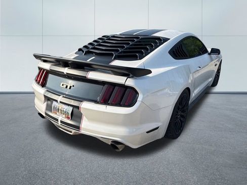 Used 2017 Ford Mustang GT w/ GT Performance Package RWD image 4