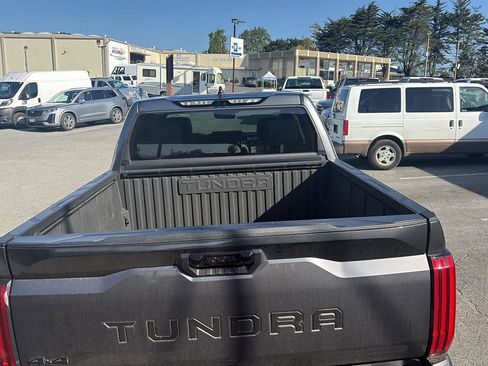 Used 2024 Toyota Tundra Limited AWD/4WD image 5
