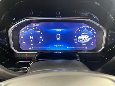 New 2026 Chevrolet Silverado 2500 High Country w/ High Country Premium Package AWD/4WD image 36