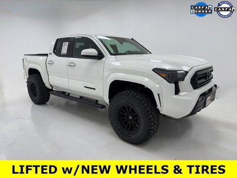 Used 2024 Toyota Tacoma SR5 image 1
