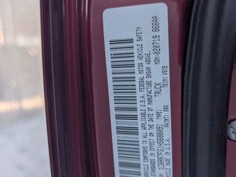 Used 2017 RAM 1500 Express image 36