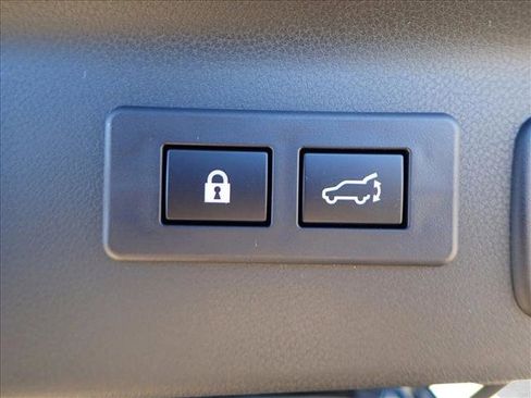 New 2025 Subaru Forester Touring image 9