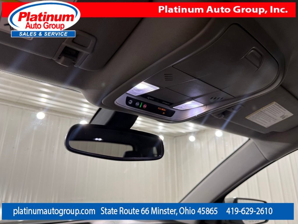 Used 2019 GMC Terrain SLT AWD/4WD image 24