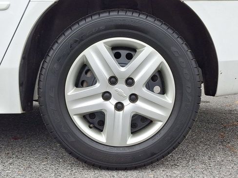 Used 2011 Chevrolet Impala LS image 9