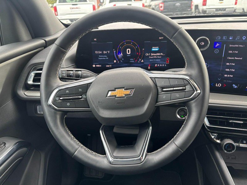 Used 2026 Chevrolet Traverse LT AWD/4WD image 14