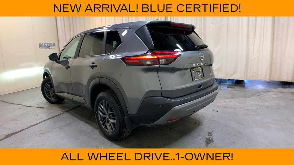 Used 2023 Nissan Rogue S AWD/4WD image 5