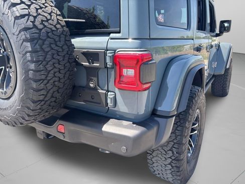 Used 2024 Jeep Wrangler Unlimited Rubicon image 41