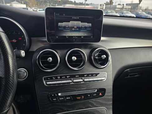 Used 2019 Mercedes-Benz GLC 300 4MATIC image 27