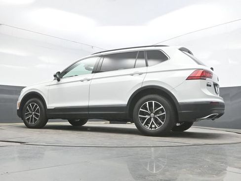Used 2021 Volkswagen Tiguan SE w/ Panoramic Sunroof Package AWD/4WD image 39