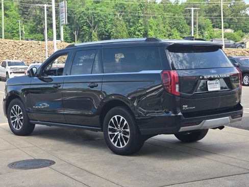Used 2025 Ford Expedition Max Platinum AWD/4WD image 3