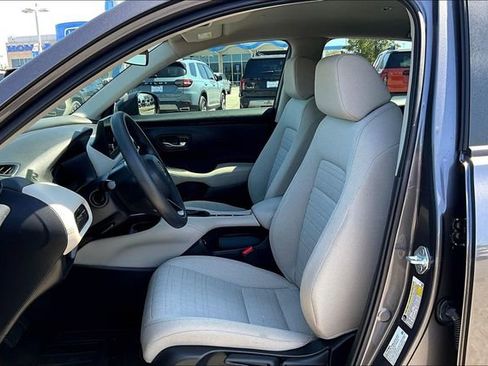 Used 2025 Honda HR-V LX image 18