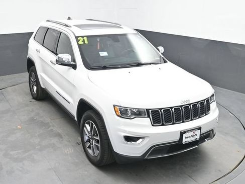 Used 2021 Jeep Grand Cherokee Limited AWD/4WD image 29