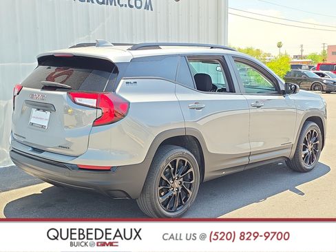 Used 2024 GMC Terrain SLE w/ Driver Convenience Package AWD/4WD image 7