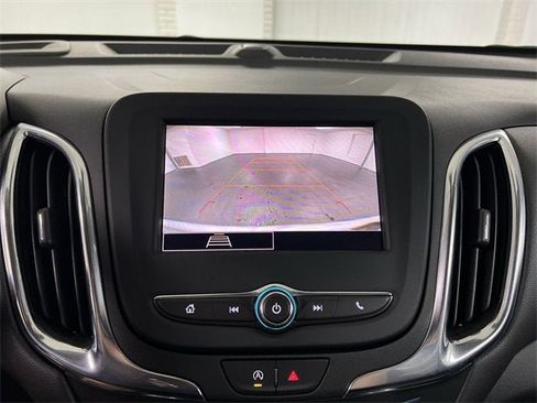 Used 2022 Chevrolet Equinox LT image 14