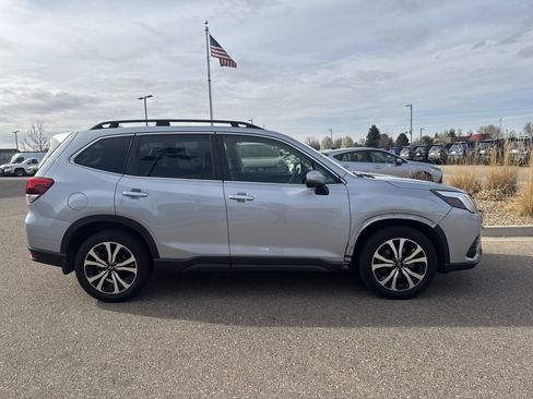 Used 2022 Subaru Forester Limited w/ Popular Package #2 image 6