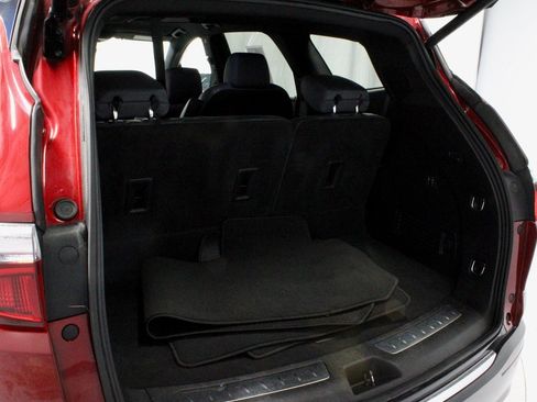 Used 2024 Buick Enclave Premium image 14