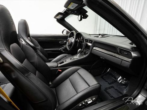 Used 2014 Porsche 911 Turbo S AWD/4WD image 40
