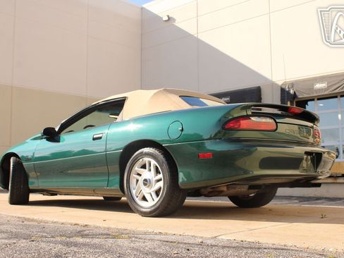Used 1995 Chevrolet Camaro Z28 image 9
