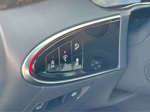 Used 2023 Genesis GV70 2.5T w/ Sport Prestige Package image 17