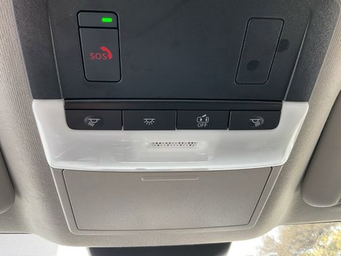 Used 2025 Nissan Sentra SV image 27