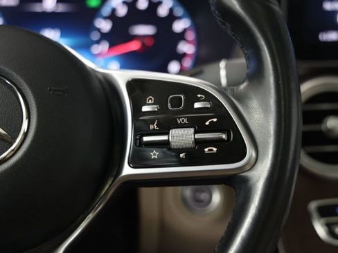 Used 2022 Mercedes-Benz GLC 300 4MATIC image 33