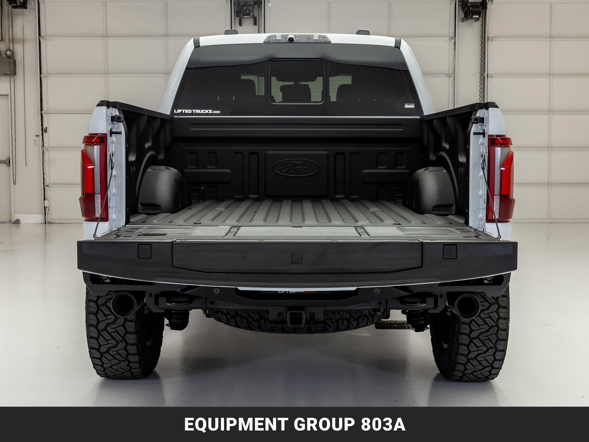 Used 2025 Ford F150 Raptor w/ Equipment Group 803A Raptor R AWD/4WD image 8