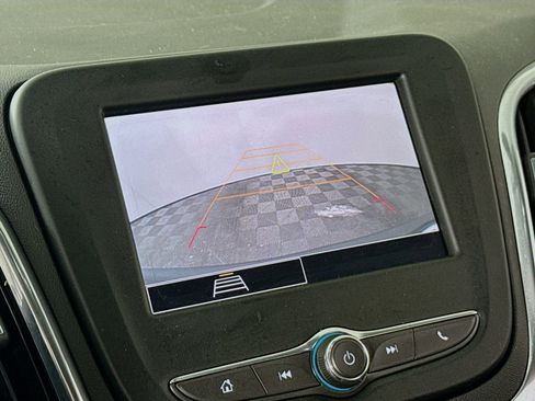 Used 2023 Chevrolet Equinox LT image 16