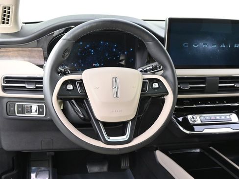 New 2025 Lincoln Corsair Reserve w/ Jet Appearance Package image 12