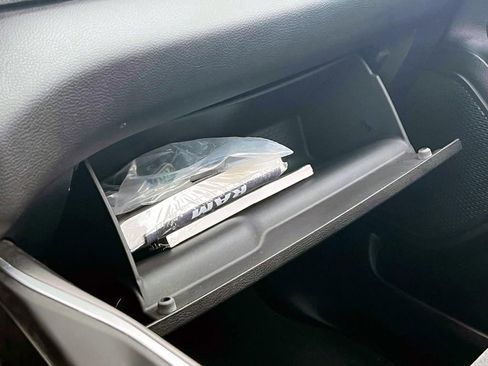 Certified 2023 RAM 1500 Big Horn image 28