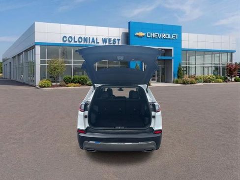 Used 2019 Jeep Cherokee Limited AWD/4WD image 8
