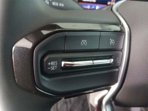 Used 2025 Chevrolet Colorado W/T w/ Advanced Trailering Package image 33