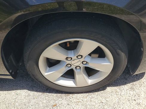 Used 2011 Dodge Charger SE image 10