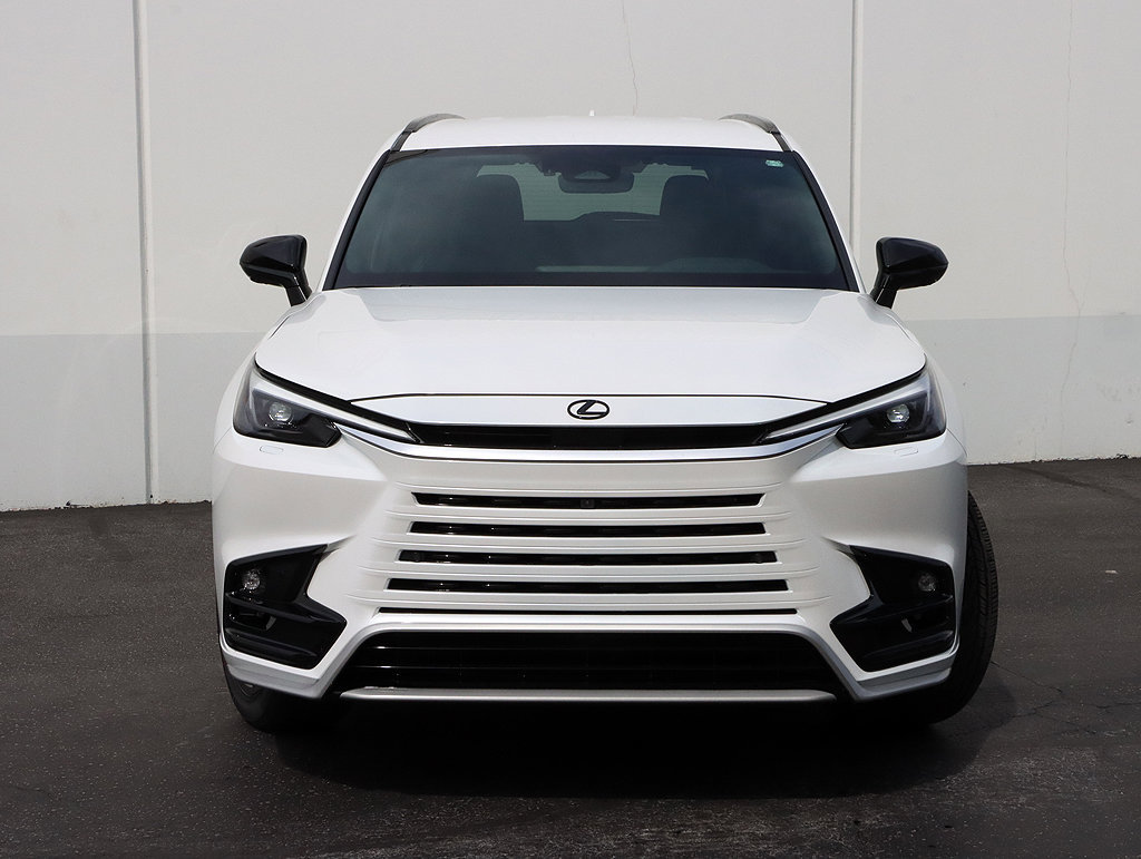 New 2026 Lexus TX 500h AWD w/ Technology Package image 5