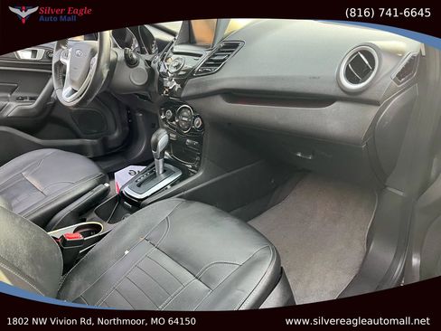 Used 2014 Ford Fiesta Titanium image 7