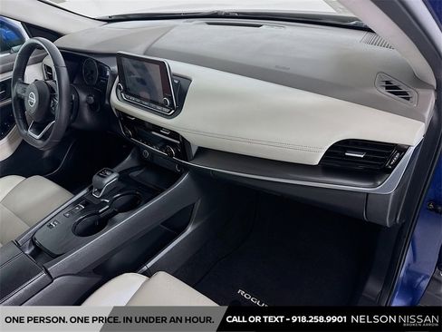 Certified 2021 Nissan Rogue SV w/ Premium Package image 29