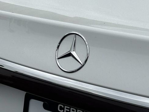 Used 2025 Mercedes-Benz E 350 4MATIC Sedan image 7