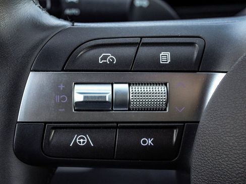 Used 2025 Hyundai Kona SEL image 26