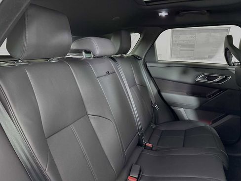 New 2026 Land Rover Range Rover Velar Dynamic SE image 27