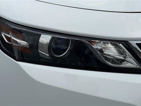 Used 2018 Chevrolet Impala LT w/ LT Leather Package FWD image 11