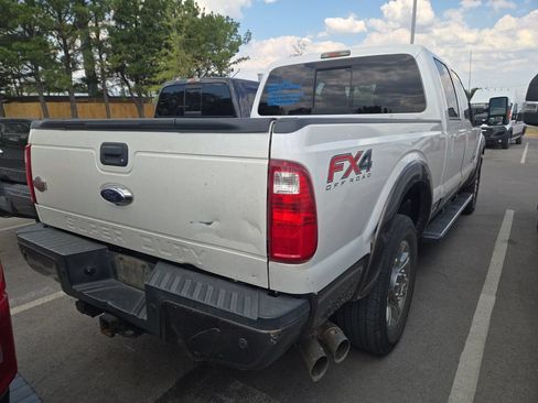 Used 2015 Ford F250 King Ranch w/ FX4 Off-Road Package AWD/4WD image 3