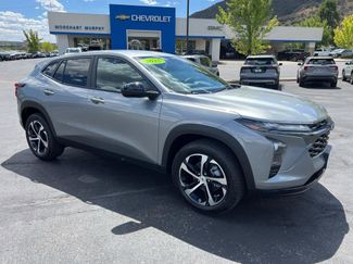 New 2025 Chevrolet Trax RS image 1
