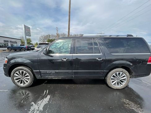 Used 2015 Lincoln Navigator L 4WD image 3