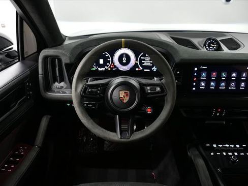 Used 2024 Porsche Cayenne Turbo GT AWD/4WD image 44