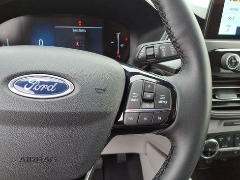 Used 2026 Ford Escape Active w/ Cold Weather Package AWD/4WD image 17