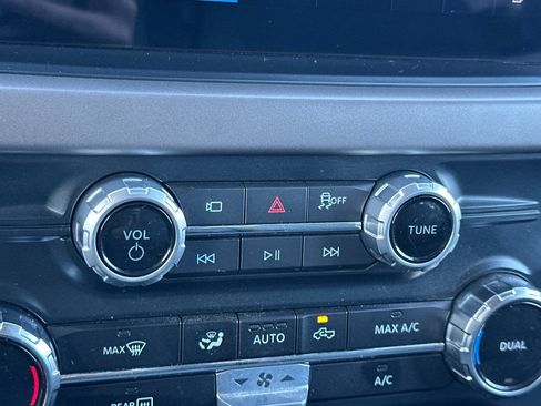 Used 2025 Ford F150 XLT w/ Equipment Group 301A Standard RWD image 30