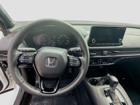 Used 2023 Honda HR-V Sport image 8