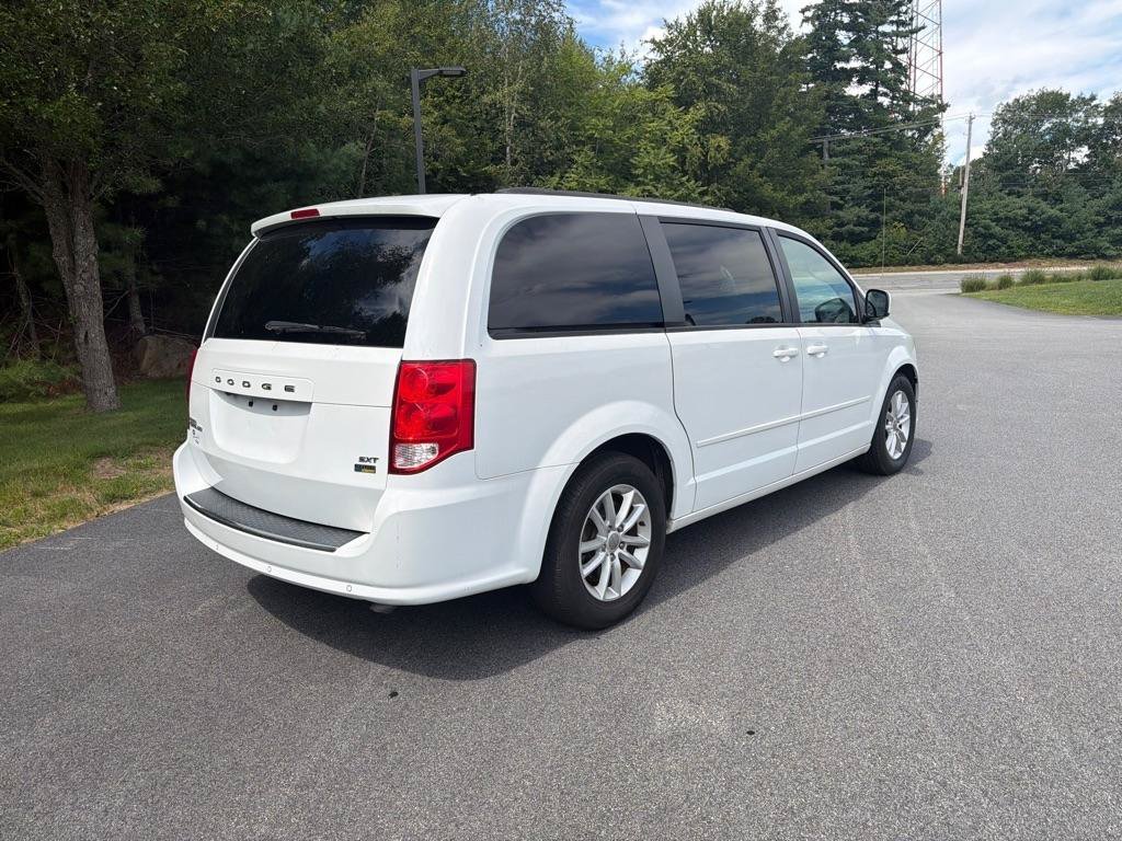 Used 2014 Dodge Grand Caravan SXT w/ Rear Park Assist Package FWD image 6