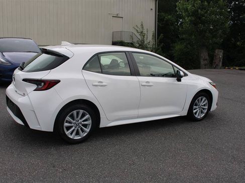 Used 2025 Toyota Corolla SE FWD image 8