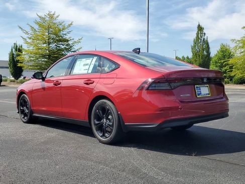 New 2025 Honda Accord SE image 6